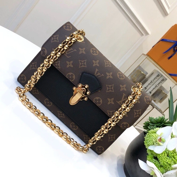 Vuitton VICTOIRE Louis 0417